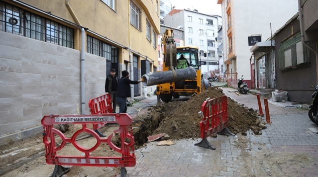 KÂĞITHANE’DE ALTYAPI ÇALIŞMALARI DEVAM EDİYOR