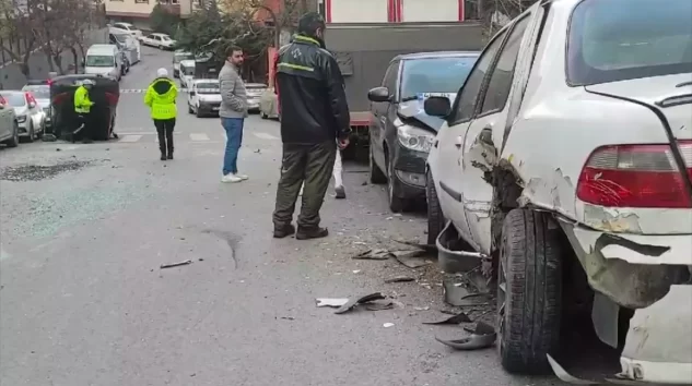 Kağıthane’de Trafik Kazası: 6 Araç Hasar Gördü