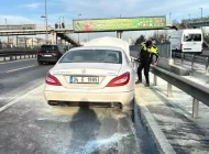 Kağıthane’de Seyir Halindeki Araçta Yangın Çıktı