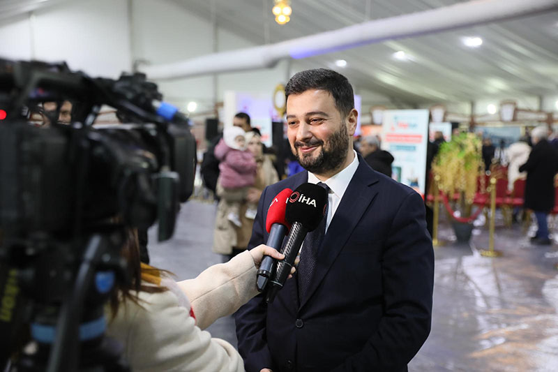 KAĞITHANE BELEDİYESİ KİTAP FUARI’NA İLK GÜNDEN İLGİ YOĞUNDU